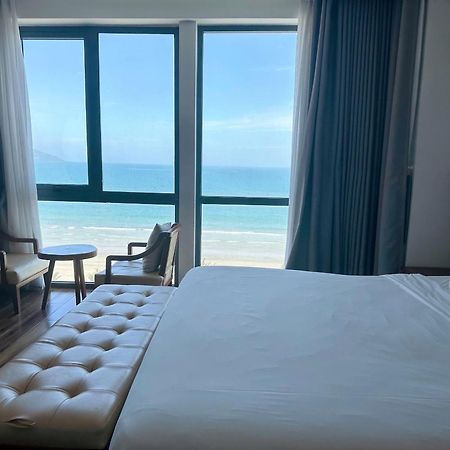 Alisia Beach Hotel Da Nang Exteriör bild