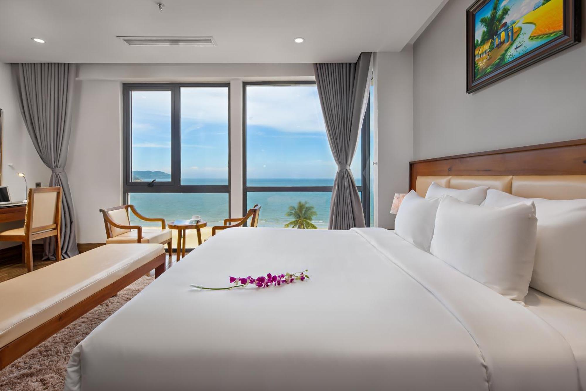 Alisia Beach Hotel Da Nang Exteriör bild