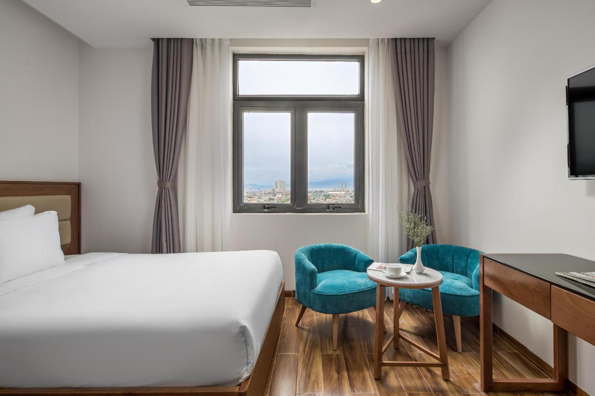 Alisia Beach Hotel Da Nang Exteriör bild