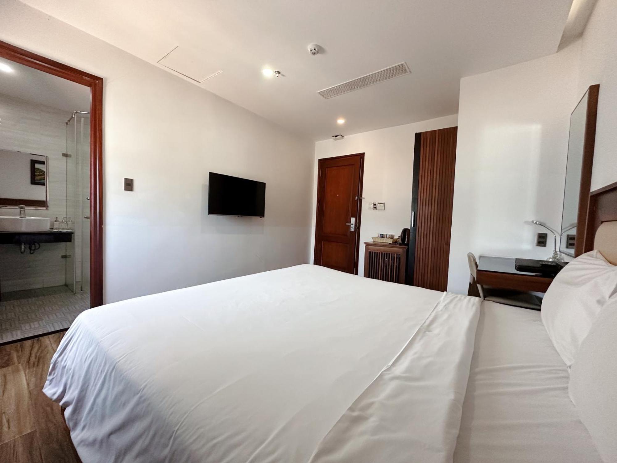 Alisia Beach Hotel Da Nang Exteriör bild