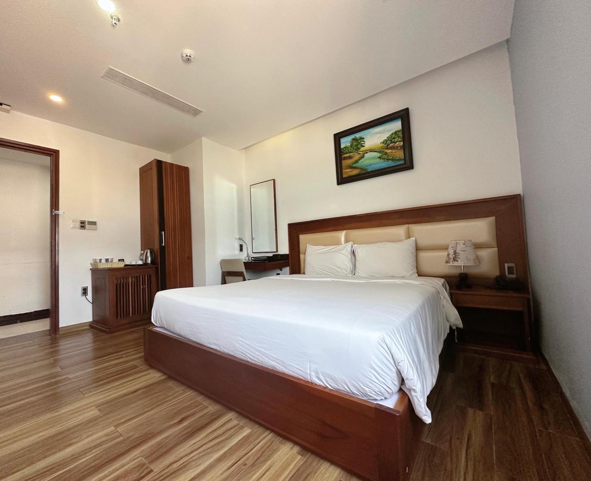 Alisia Beach Hotel Da Nang Exteriör bild