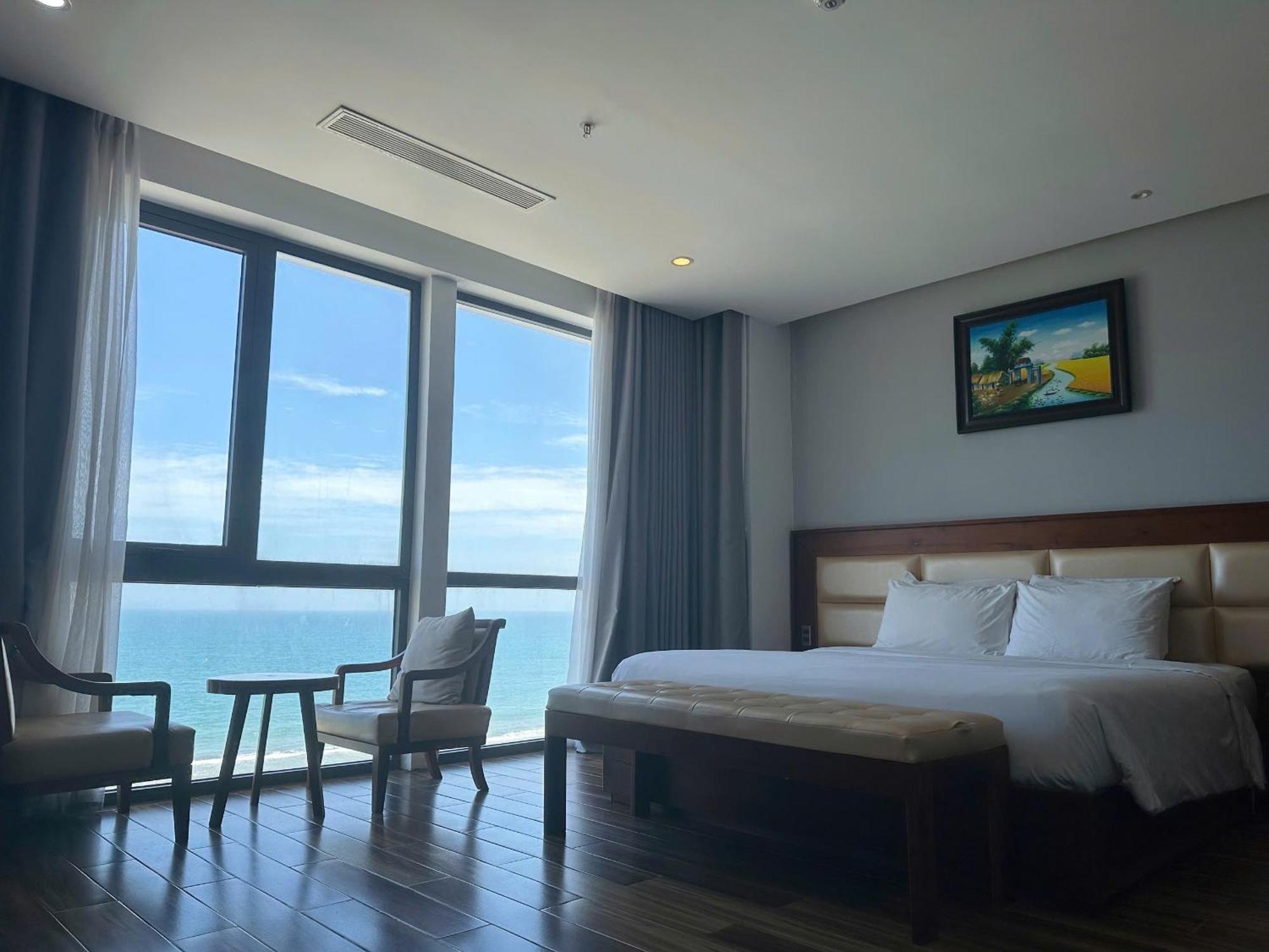 Alisia Beach Hotel Da Nang Exteriör bild