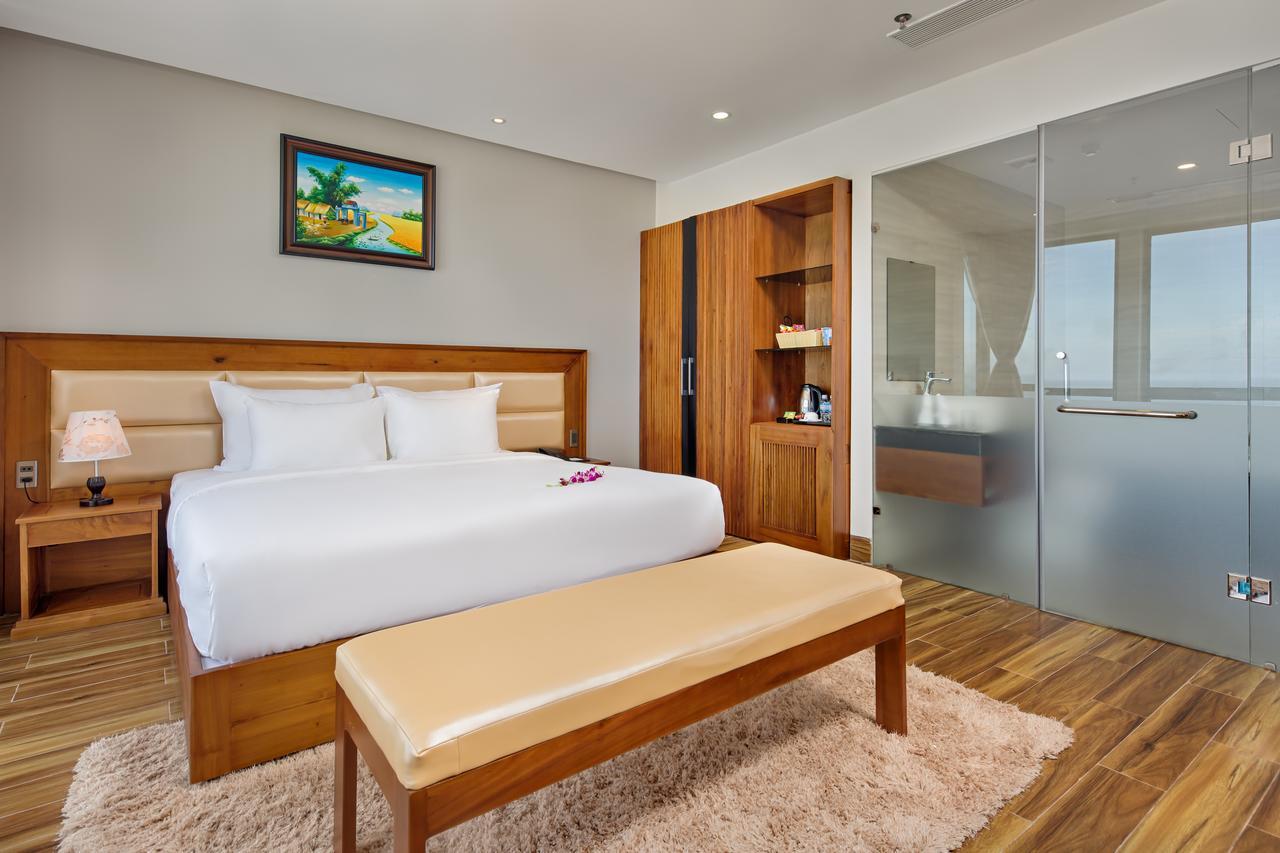 Alisia Beach Hotel Da Nang Exteriör bild